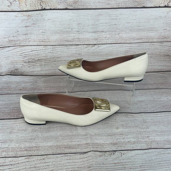 Valentino By Mario Flora Womens Sz 10 Leather Flats Pointed Ivory - Picture 1 of 9